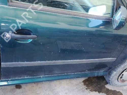 Used Right front door SKODA OCTAVIA I (1U2) 1.6 (101 hp) 12720837