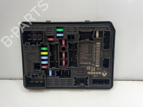 Used Fuse box Fuse box 37071540 37071540