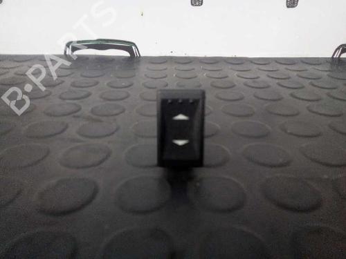 Used Right front window switch FORD MONDEO III Saloon (B4Y) 2.0 16V (146 hp) 12806870