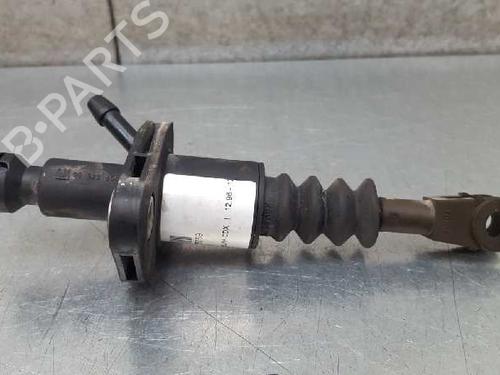 Used Clutch slave cylinder OPEL VECTRA B (J96) [1995-2004]  13970533