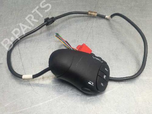 Used Switch RENAULT SCÉNIC I MPV (JA0/1_, FA0_) 1.4 16V (JA0D, JA1H, Ja0W, JA10) (95 hp) 12722483