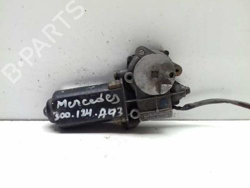 Used Rear wiper motor MERCEDES-BENZ 124 Saloon (W124) 300 D (124.130) (113 hp) 12732337