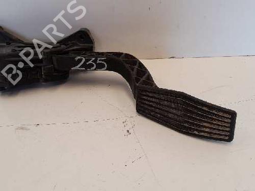 Used Pedal KIA CERATO I Saloon (LD) 2.0 CRDi (112 hp) 12765441