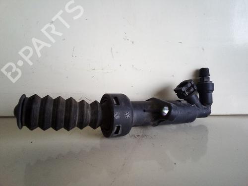 Used Clutch slave cylinder PEUGEOT 406 (8B) 1.8 BiFuel (116 hp) 13976720
