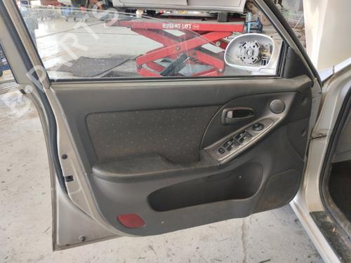 Third brake light HYUNDAI ELANTRA III Saloon (XD) 2.0 CRDi | BP16036491L11 