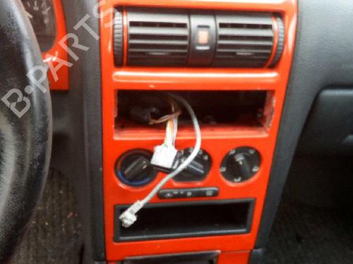 Rejilla OPEL ASTRA G Hatchback (T98) 2.0 DI (F08, F48) | BP12816109C40