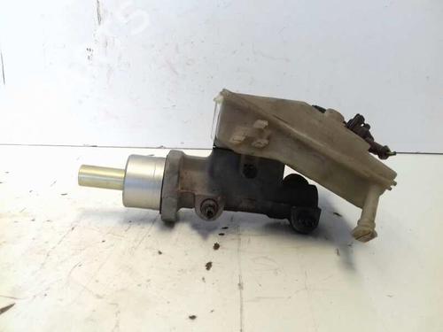 Used Brake master cylinder PEUGEOT 206 Hatchback (2A/C) 1.1 i (60 hp) 12685036