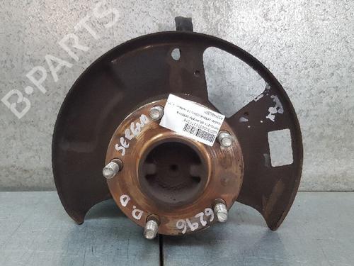 Used Right front steering knuckle NISSAN VANETTE CARGO Bus (HC 23) 1.6 i (98 hp) 12732289