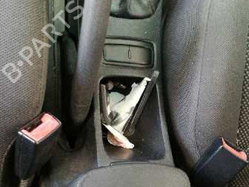 Right front steering knuckle KIA SPORTAGE II (JE_, KM_) 2.0 CRDi 4WD | BP12736401M26 