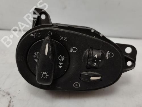 Used Headlight switch FORD FOCUS I Turnier (DNW) [1999-2007]  32423213