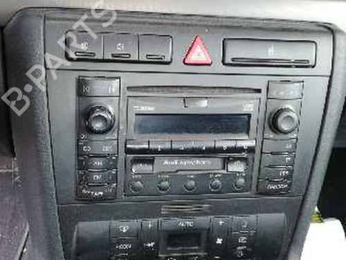 Klamka zewnętrzna drzwi przednich prawych AUDI A4 B5 (8D2) 1.8 T | BP12730458C129 