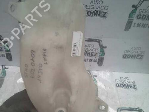 Windscreen washer tank FIAT STILO (192_) 1.9 D Multijet (120 hp) 130001692 | 0071495 |