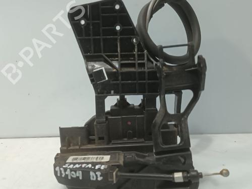 Used Front left lock HYUNDAI SANTA FÉ II (CM) 2.2 CRDi 4x4 (155 hp) 31143846