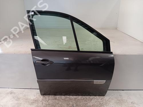 Used Right front door RENAULT SCÉNIC II (JM0/1_) [2003-2010]  26912970