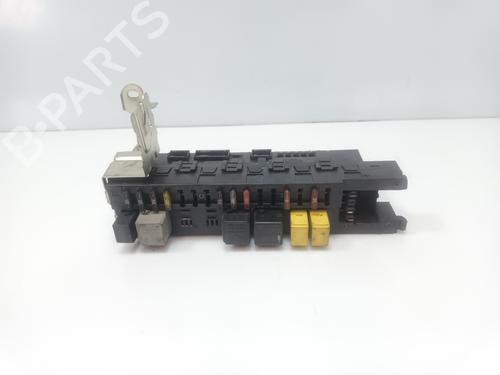 fuse-box-mercedes-benz-c-class-w203-2000-2001-2002-2003-2004-2005-2006-2007-34437008 main image