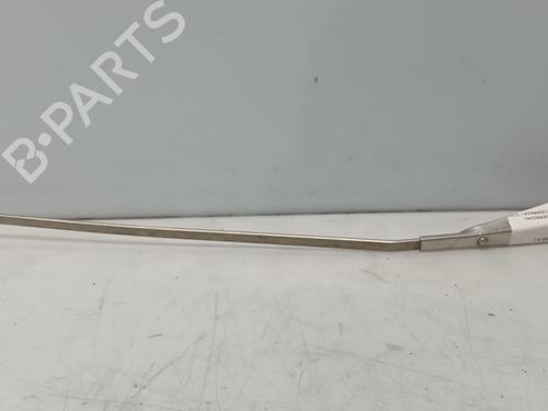 Used Front windshield wiper arm MERCEDES-BENZ MB Van (W631) D (631.332, 631.342) (72 hp) 30172356