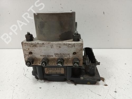 Used ABS pump TOYOTA AYGO (_B1_) 1.0 (KGB10_, KGB10R) (68 hp) 15959977