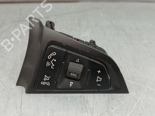 Commandes au volant OPEL ASTRA J (P10) [2009-2016]  17062954