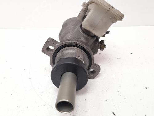 Brake master cylinder FORD FOCUS I Saloon (DFW) 2.0 16V | BP12779470M77 