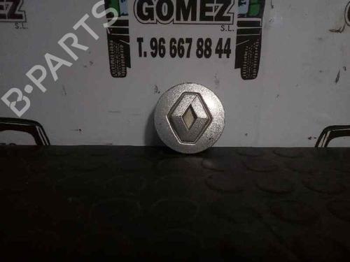 Used Hub cap RENAULT MEGANE I Coach (DA0/1_) 1.6 e (DA0F) (90 hp) 32031944