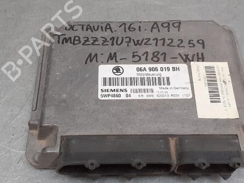 Used Engine control unit (ECU) SKODA OCTAVIA I (1U2) 1.6 (102 hp) 12691298