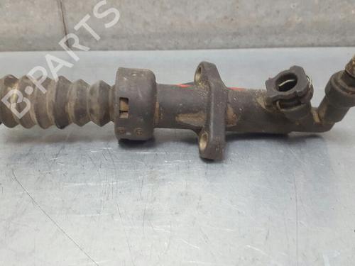 Used Clutch slave cylinder CITROËN C5 I (DC_) 2.0 HDi (DCRHZB, DCRHZE) (109 hp) 13966802