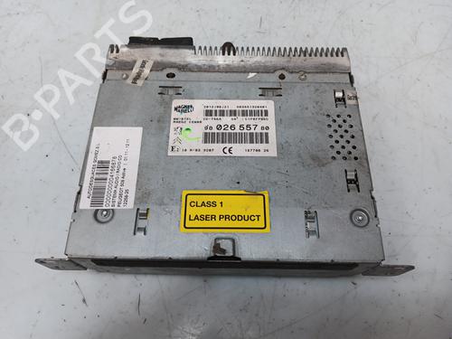Used Radio PEUGEOT 508 I (8D_) 2.0 HDi (163 hp) 25846433