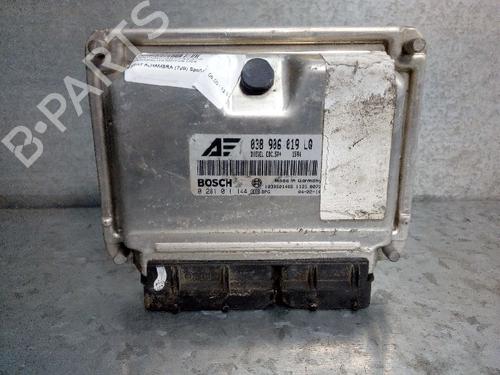 Used Engine control unit (ECU) SEAT ALHAMBRA (7V8, 7V9) 1.9 TDI (115 hp) 12698134