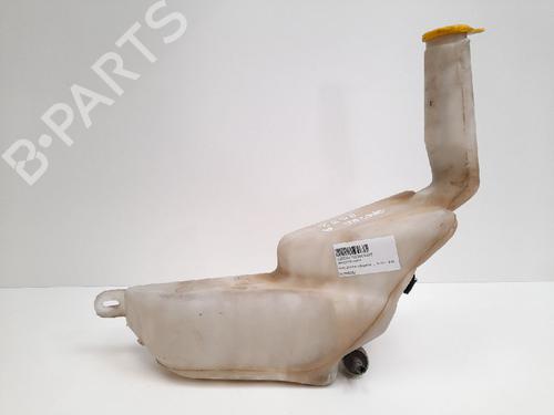 Used Windscreen washer tank OPEL ZAFIRA A MPV (T98) 2.2 DTI 16V (F75) (125 hp) 12768843