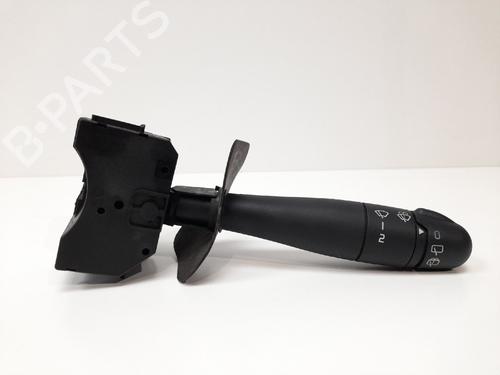 Used Steering column stalk RENAULT CLIO II (BB_, CB_) [1998-2016]  12769995