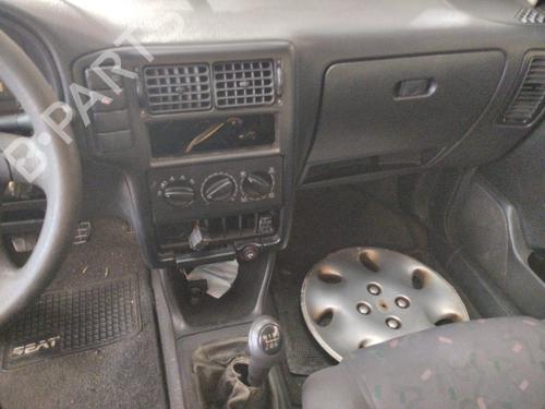 Right front indicator SEAT IBIZA II (6K1) 1.6 i | BP16301758C33