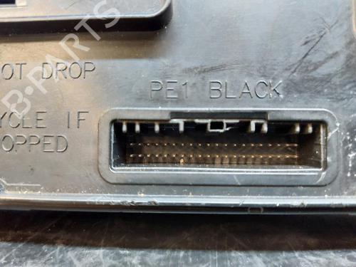 Zekeringkast RENAULT LAGUNA III (BT0/1) 2.0 dCi (BT01, BT08, BT09, BT0E, BT0K, BT12, BT1C, BT1D,... | BP12271684E1 