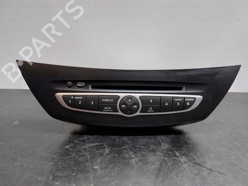 Used Radio RENAULT LAGUNA III (BT0/1) 2.0 dCi (BT01, BT08, BT09, BT0E, BT0K, BT12, BT1C, BT1D,... (150 hp) 12152093