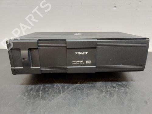 Used Electronic module RENAULT CLIO II (BB_, CB_) 2.0 16V Sport (CB0M) (169 hp) 12297132