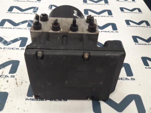 Używane Pompa ABS VW GOLF IV (1J1) 1.4 16V (75 hp) 12152952