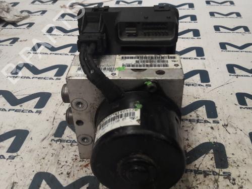 Used ABS pump CHRYSLER VOYAGER / GRAND VOYAGER III (GS_, NS_) [1992-2001]  12153022