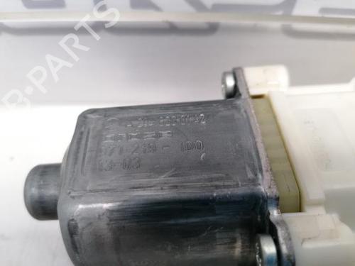 Left front window motor MERCEDES-BENZ C-CLASS (W204) C 220 CDI (204.002) | BP12153207E21 