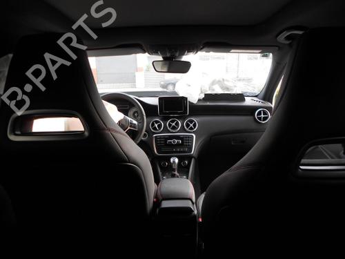 Used Middle console MERCEDES-BENZ A-CLASS (W176) A 200 CDI / d (176.008) (136 hp) 14397966