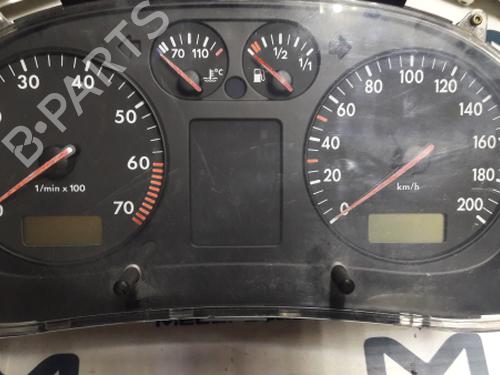 Used Instrument cluster VW POLO III (6N1) 50 1.0 (50 hp) 12153911
