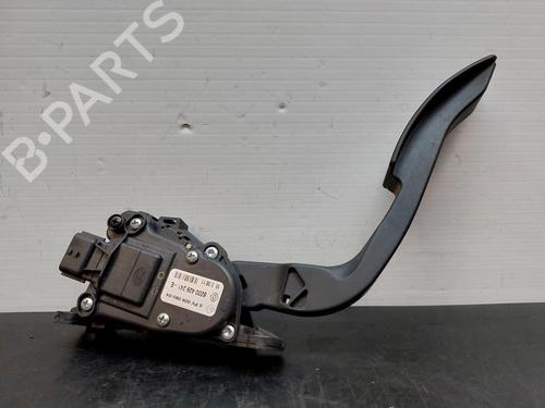 Used Pedal RENAULT TWINGO II (CN0_) 1.2 16V (CN04, CN0B) (75 hp) 12154236