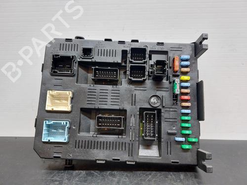 Used Fuse box PEUGEOT 607 (9D, 9U) 2.7 HDi 24V (204 hp) 12271786