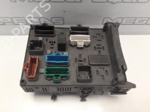 Used Fuse box RENAULT LAGUNA II (BG0/1_) 1.9 dCi (BG08, BG0G) (120 hp) 12155827