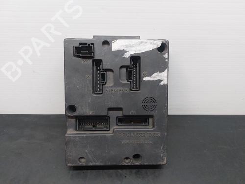 Used Fuse box RENAULT MEGANE I (BA0/1_) 1.4 16V (BA0D, BA1H, BA0W, BA10) (95 hp) 12271825