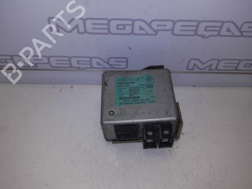 Used Electronic module RENAULT CLIO II (BB_, CB_) [1998-2016]  12271894