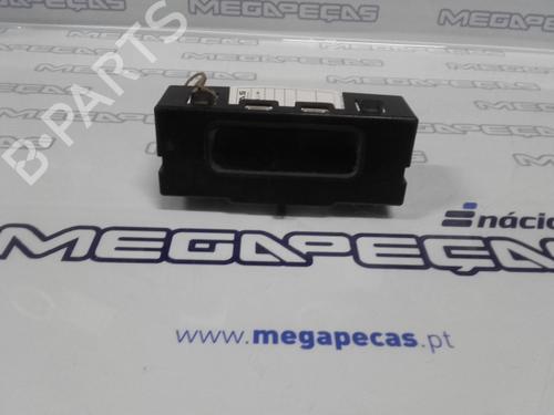 Used Display monitor RENAULT CLIO II Hatchback Van (SB0/1/2_) [1998-2025]  12156144