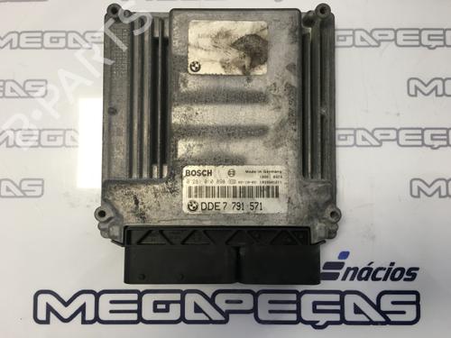Used Engine control unit (ECU) BMW 7 (E65, E66, E67) 730 d (211 hp) 12156568