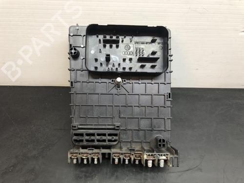 Fuse box VW PASSAT B6 Variant (3C5) 2.0 TDI | BP12156616E1 