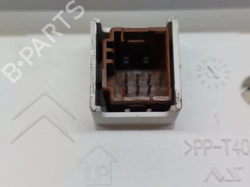 Instrument cluster PEUGEOT 208 I (CA_, CC_) 1.2 PureTech 82 | BP12156679C47 