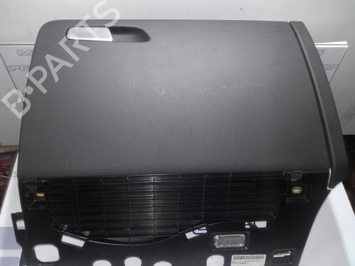Used Glove box AUDI Q5 (8RB) 2.0 TDI quattro (170 hp) 12157617
