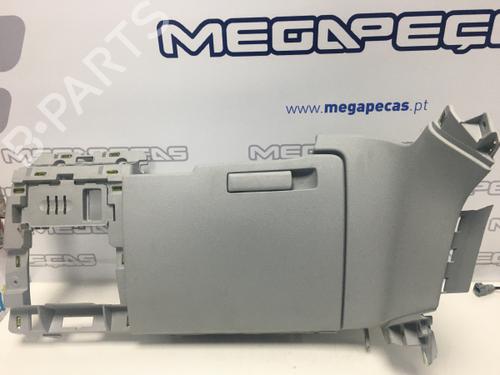 Used Glove box PEUGEOT 3008 I MPV (0U_) 1.6 HDi (109 hp) 12158121